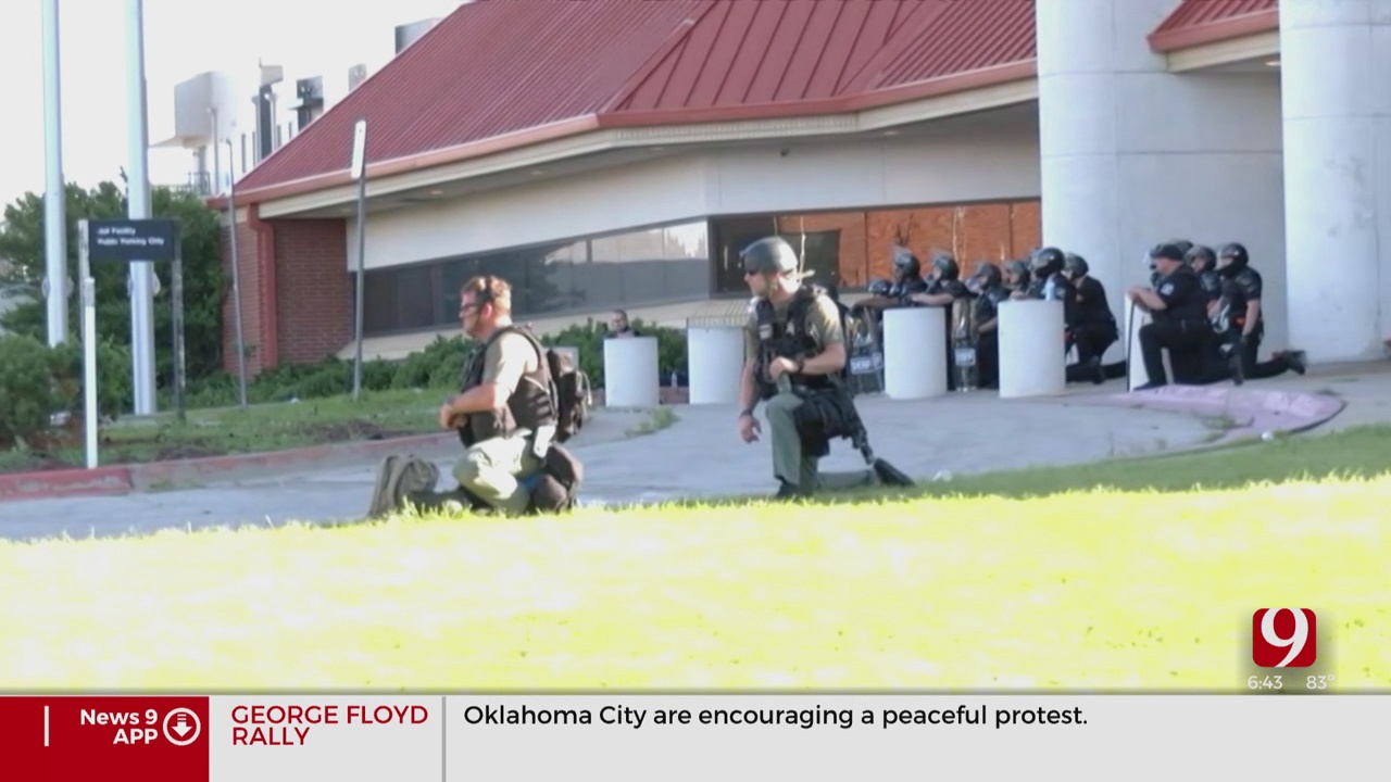 Oklahoma Law Enforcement Takes A Knee In Solidarity With Protesters
