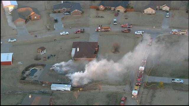 WEB EXTRA: SkyNews 9 Flies Over Piedmont House Fire