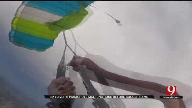 Oklahoma Skydiver Safe After Parachute Malfunction