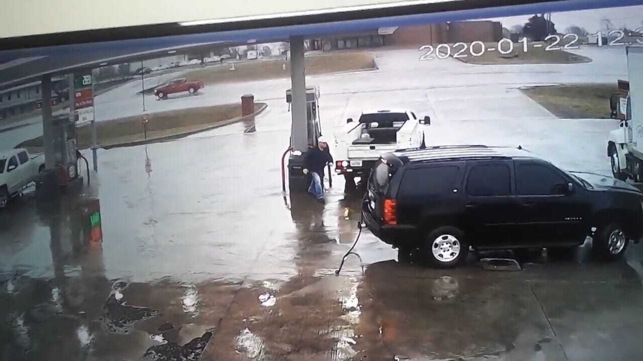 WATCH: Suspect In Trooper-Involved Shooting Steals Vehicle At Purcell Gas Station