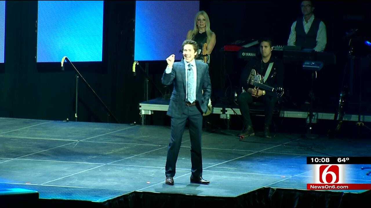 Thousands Pack BOK Center To Hear Former ORU Student Preach