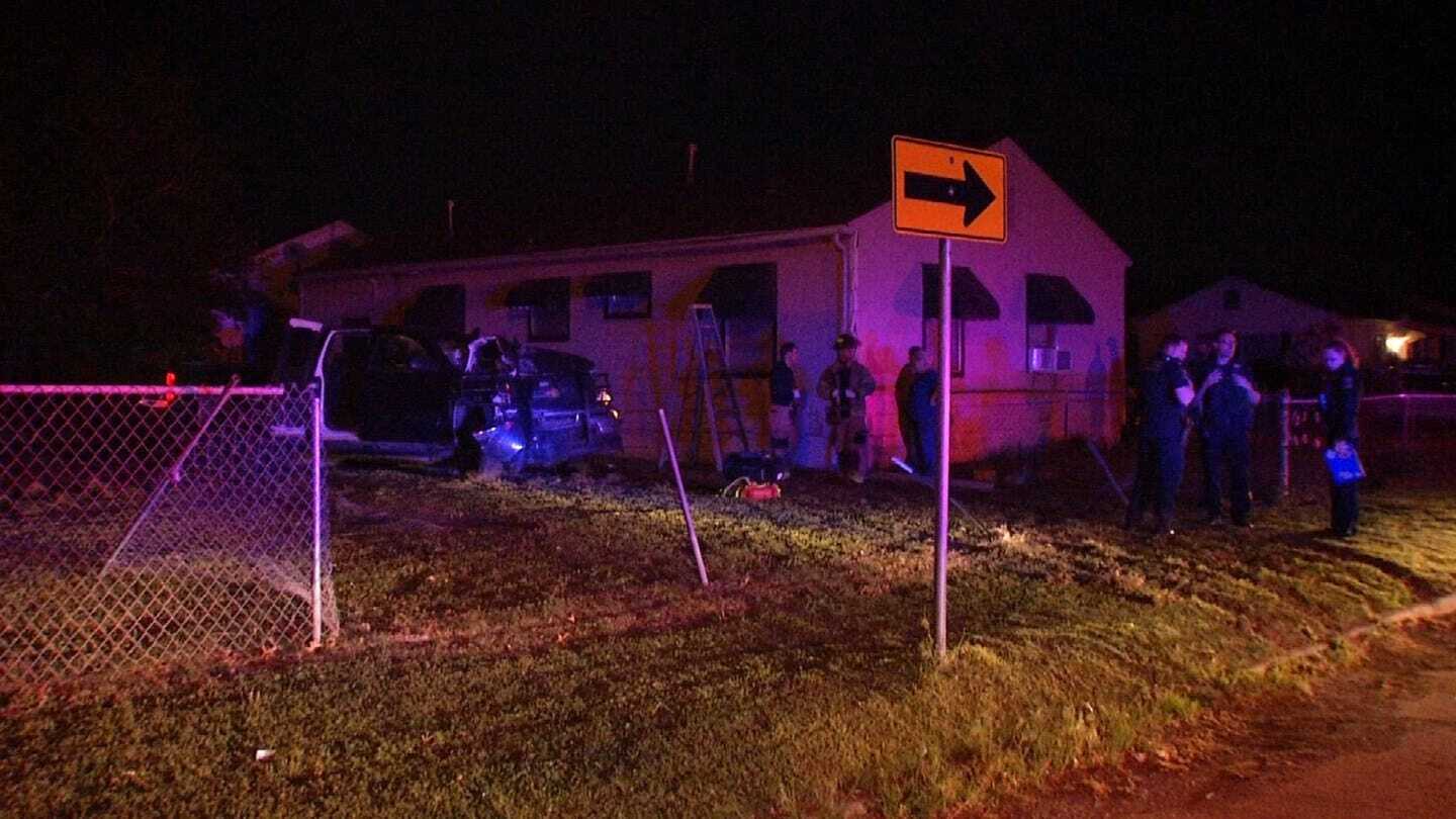 Police Chase Ends With Crash Into Tulsa Home