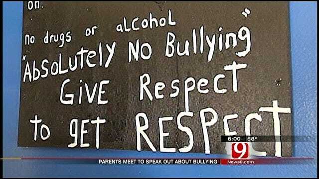 El Reno Parents Host Meeting To Combat Bullying