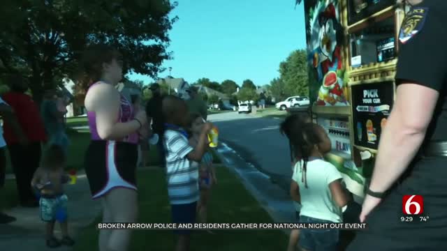 Broken Arrow Police, Residents Gather For National Night Out Event 