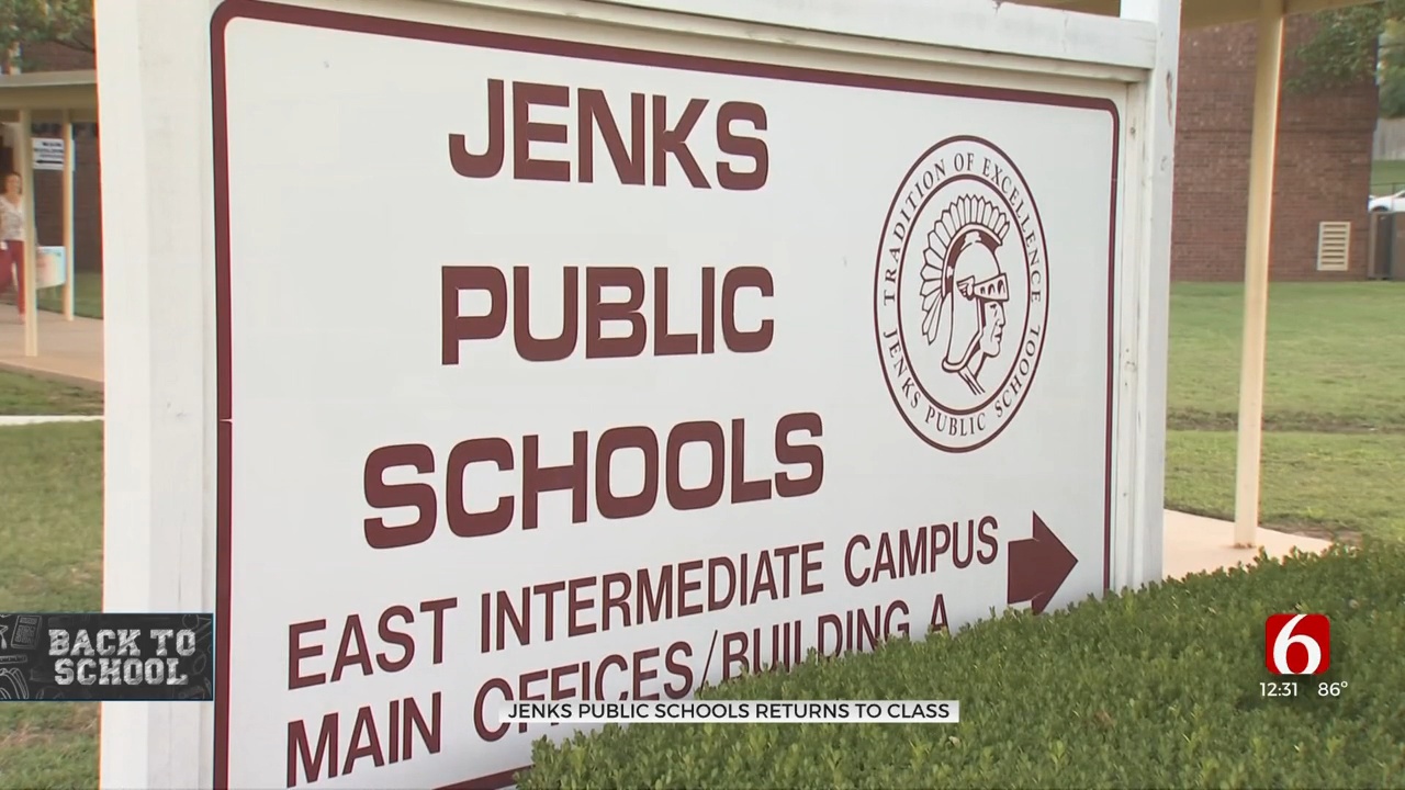 Jenks Students Return To Classroom For First Day Of School