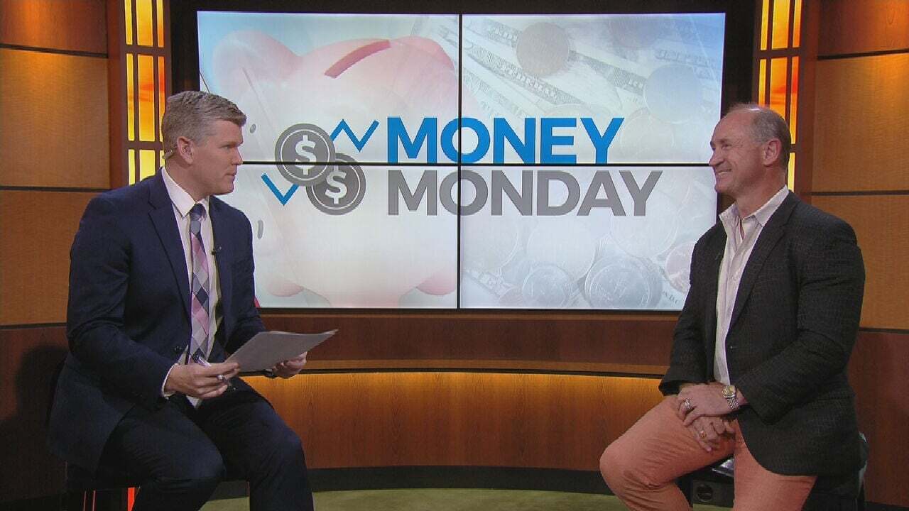 Money Monday: Divorce Settlements, Saving For College, & More