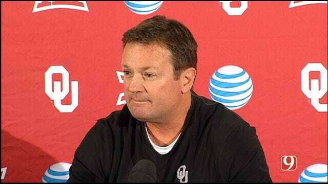 WATCH: Bob Stoops' Weekly Press Conference