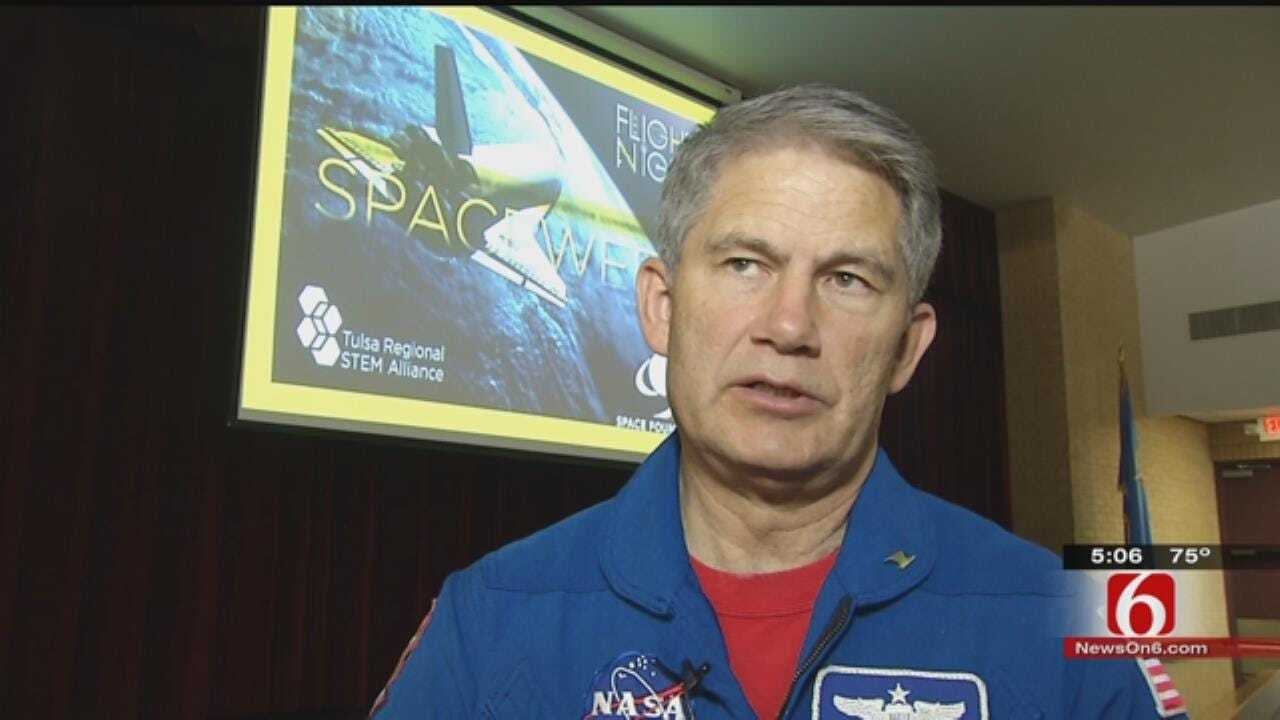 Former NASA Astronaut Speaks To Green Country Students