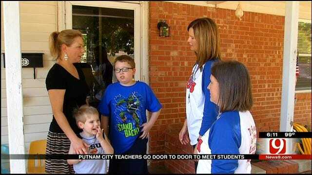 Putnam City Teachers Go Door-To-Door To Meet Students