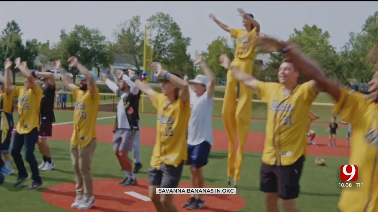Savannah Bananas, The 'Harlem Globetrotters Of Baseball,' Visit Children’s Hospital Ahead Of First Oklahoma Game