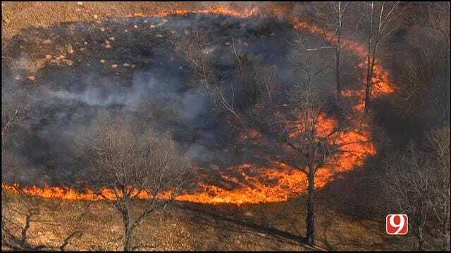 WEB EXTRA: Bob Mills SkyNews 9 HD Flies Over Grass Fire Near Wellston