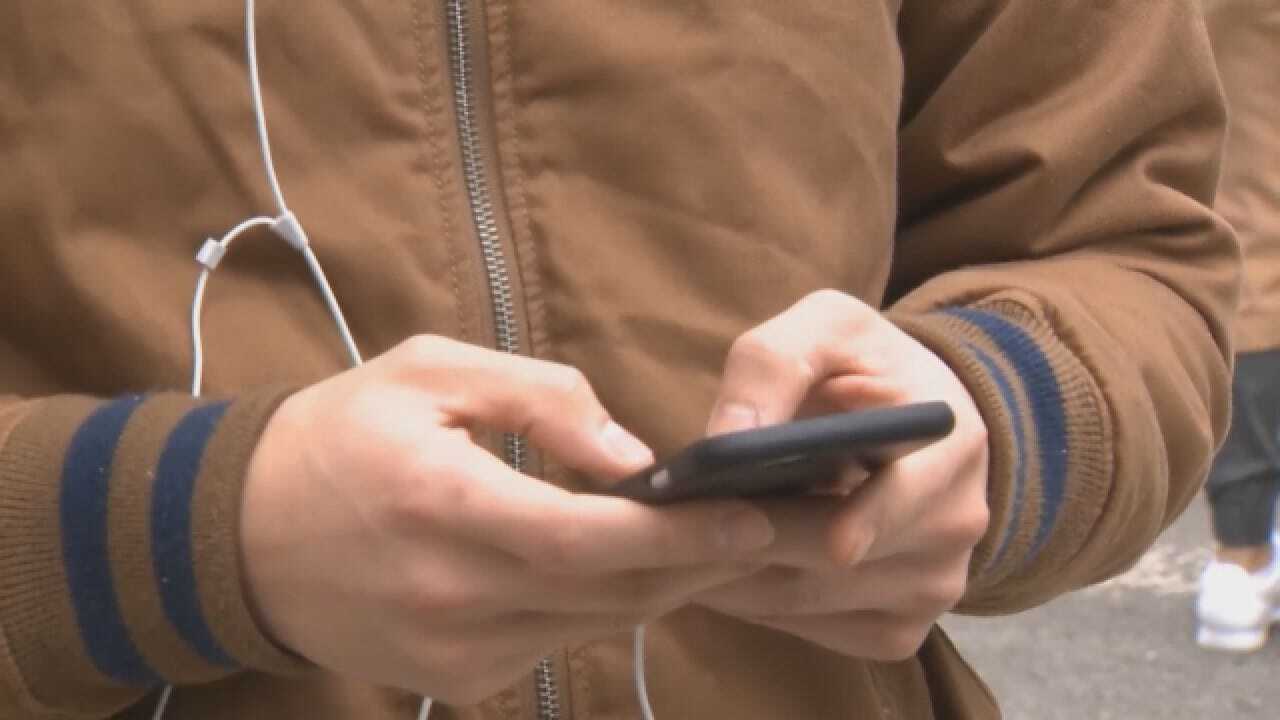 California 'Text Tax' Would Add Fee To Phone Bills For Text Messages