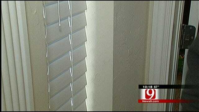 Mother Has Warning About Blinds After Cord Chokes Child