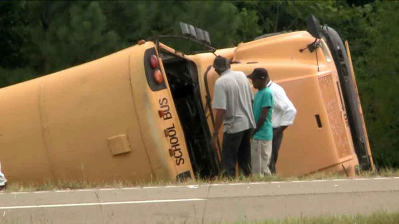School Bus Driver Killed, 7 Students Injured In Crash Off Mississippi Highway