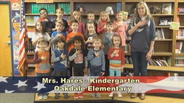 Mrs. Hares' Kindergarten Class At Oakdale Elementary