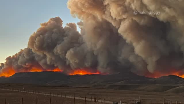 Colorado Wildfire Forces Evacuations, Burning 6,000 Acres Per Hour: ‘It’s Getting Worse And Worse’