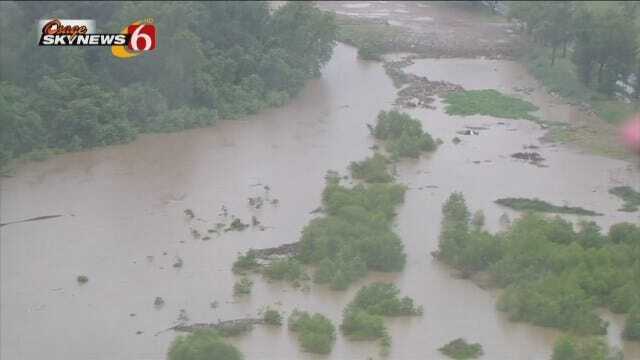 Osage SkyNews 6 HD Flies Over Flooded Neighborhoods Near Tulsa