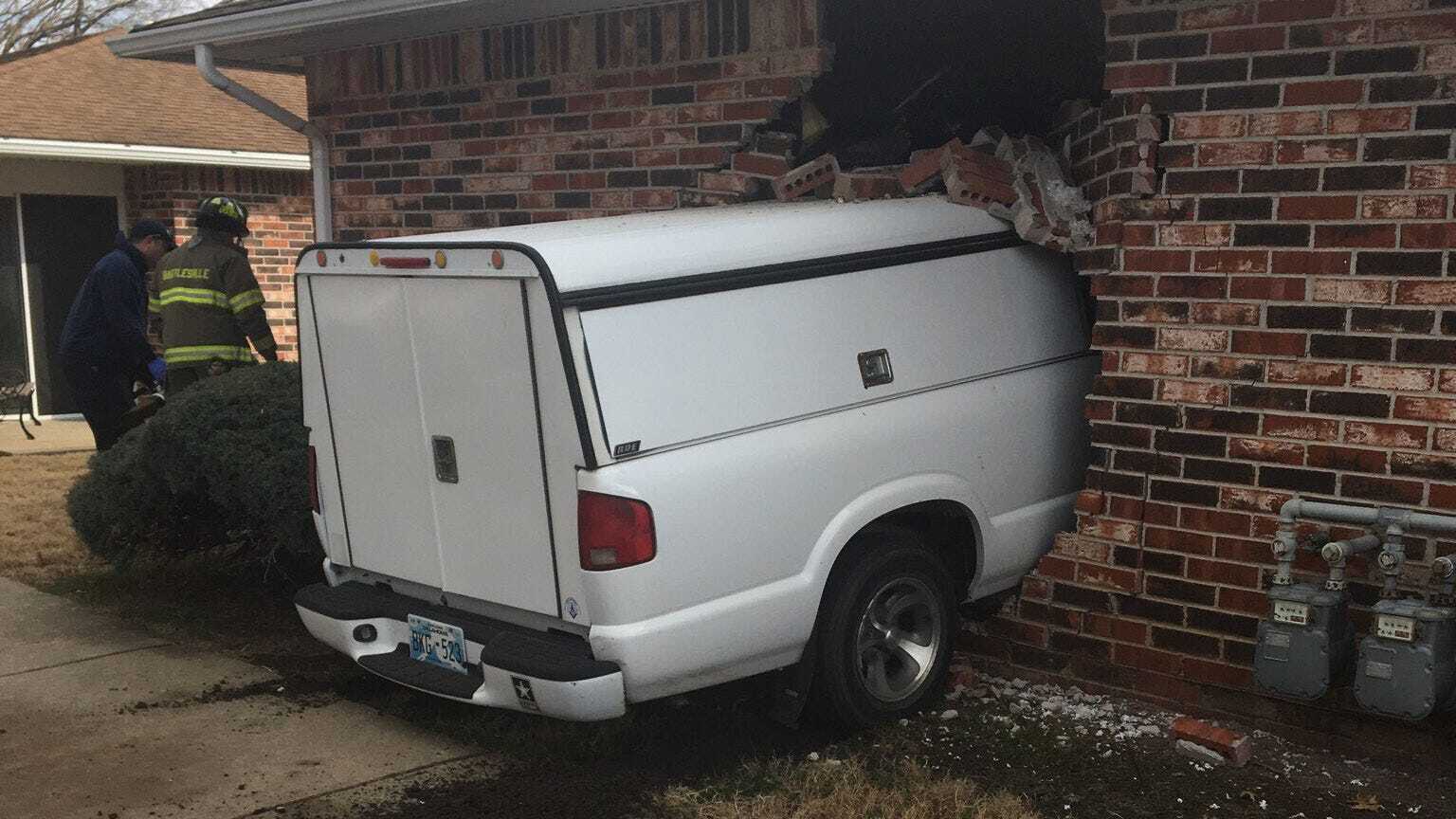 Woman Injured After Truck Smashes Into Bartlesville Apartment