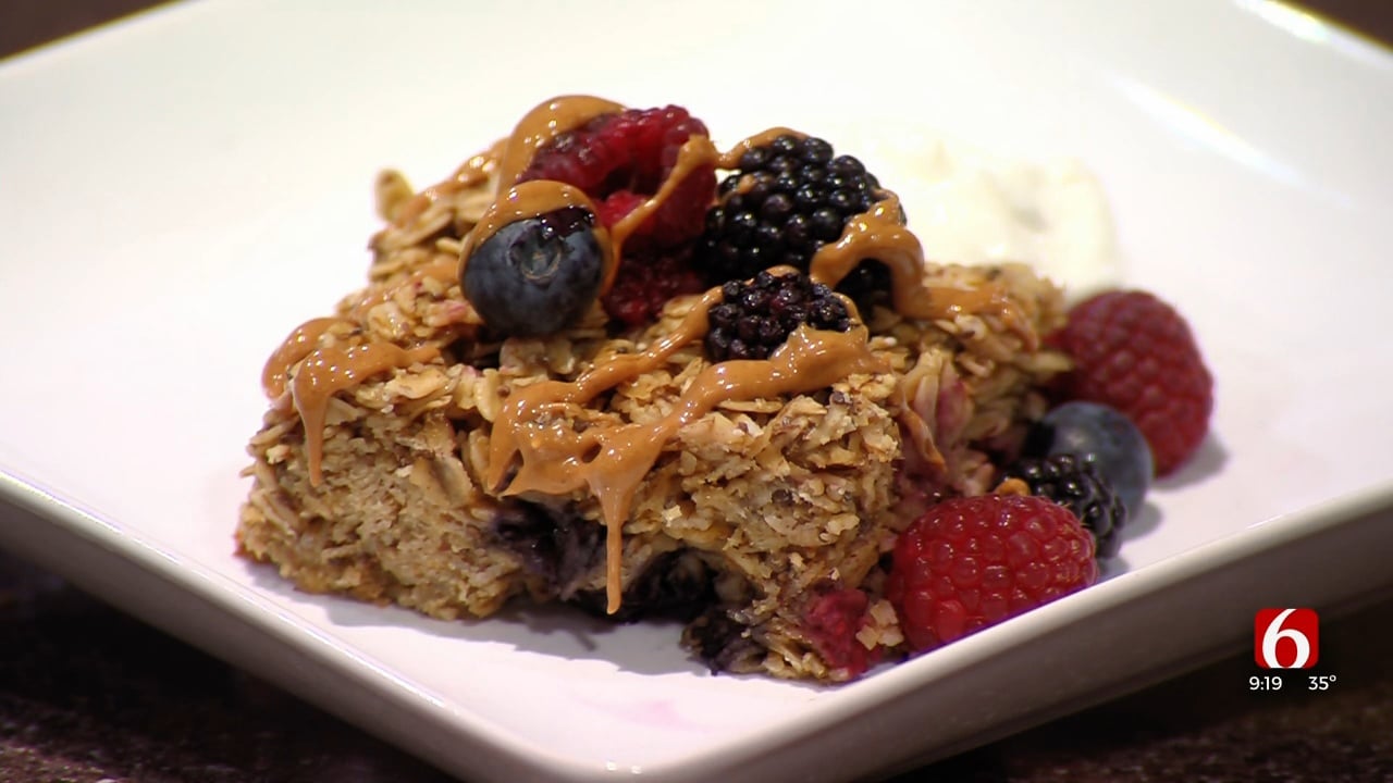 Watch: Clinical Dietitian Miranda Caster Shares A Recipe For A Baked Berry Oatmeal