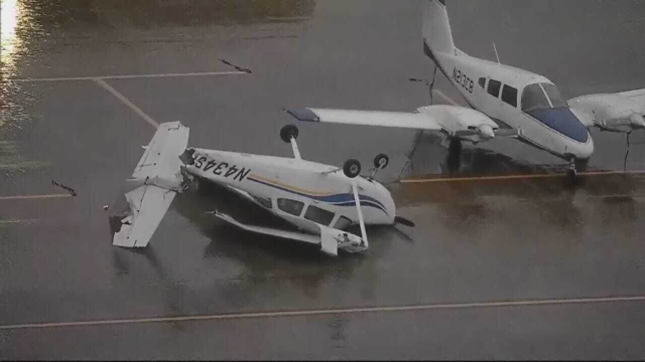Powerful Winds Overturns Small Planes In Texas