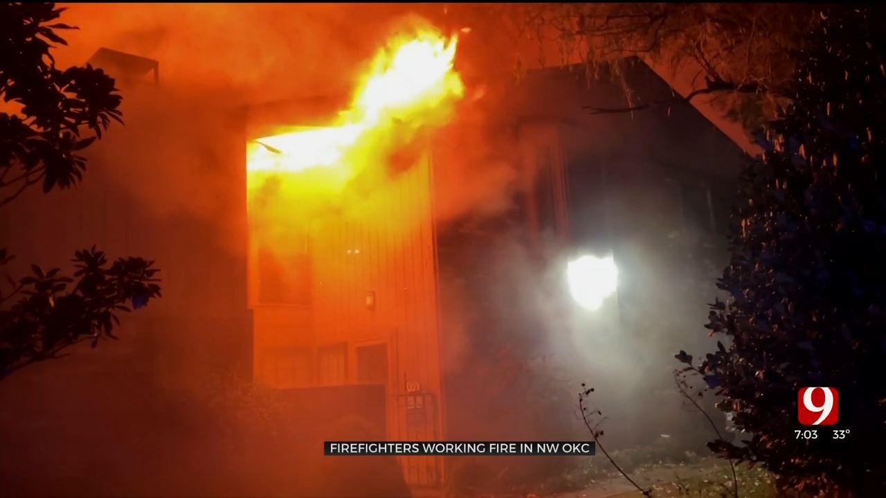 Fire Crews Battle NW OKC Apartment Fire