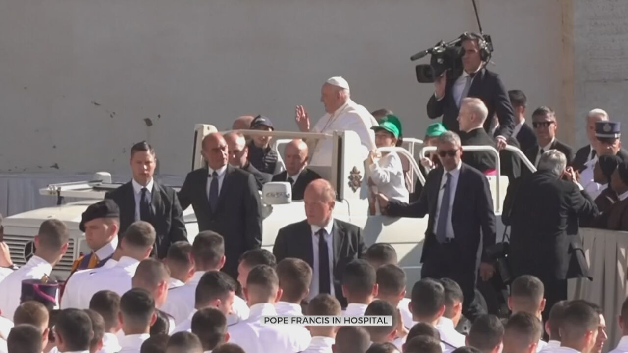 Pope Francis Emerges From 3-Hour Abdominal Surgery Without Complications