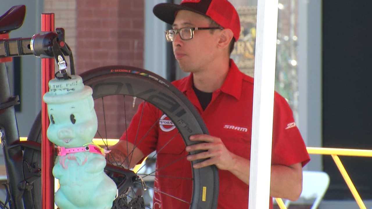 'Wheel Pit' Offers Free Mechanical Help To Tulsa Tough Racers