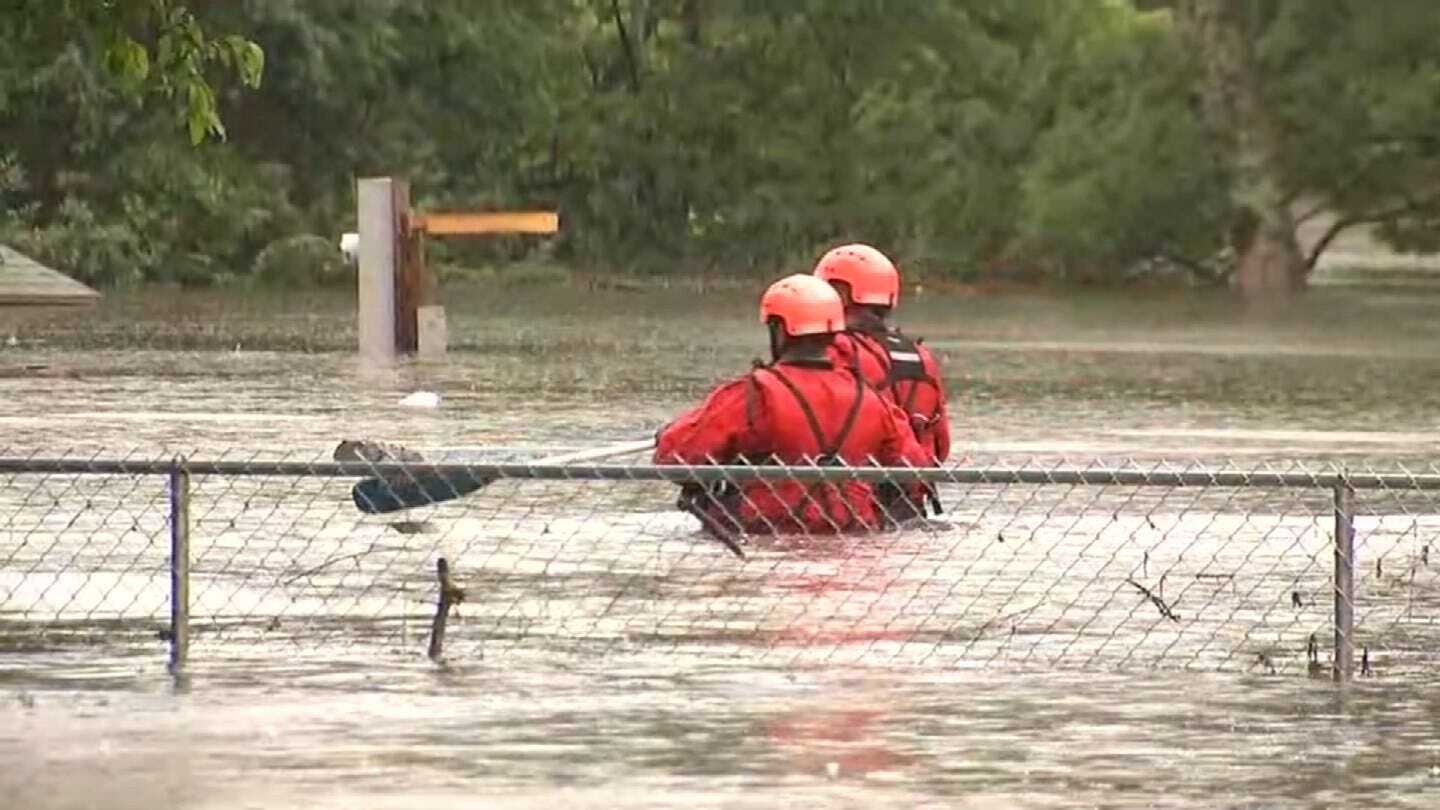Rescue Crews Dealing With Waist Deep Water In Fort Gibson