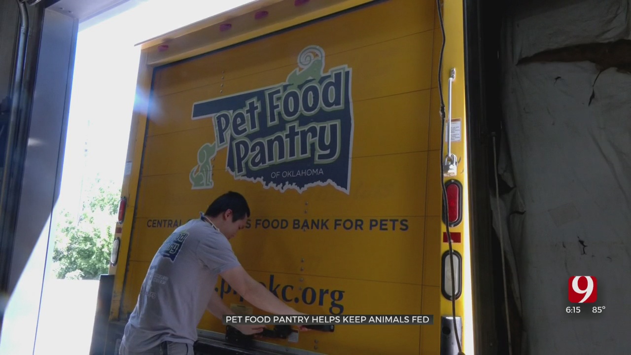 Local Pet Food Pantry Expands Services During Pandemic