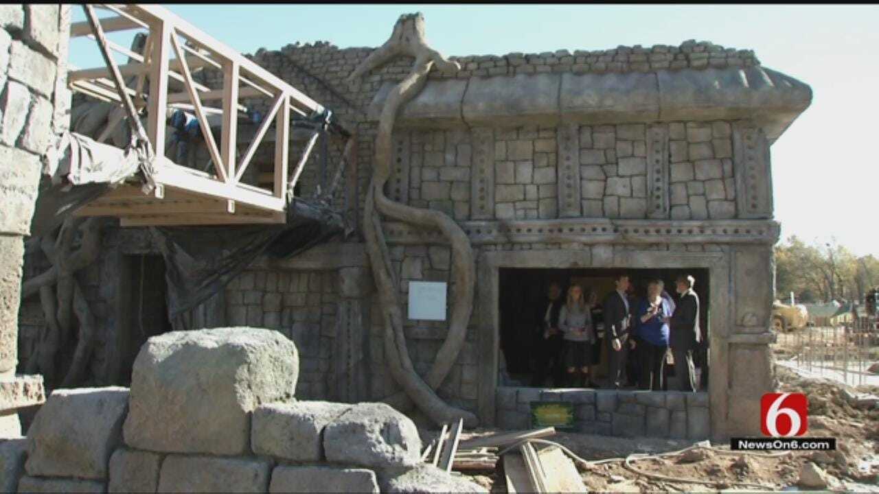 Councilors Tour New Tulsa Zoo Exhibit Re-Do