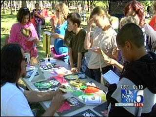 Students Learn Native American Culture At Ancient Cherokee Days