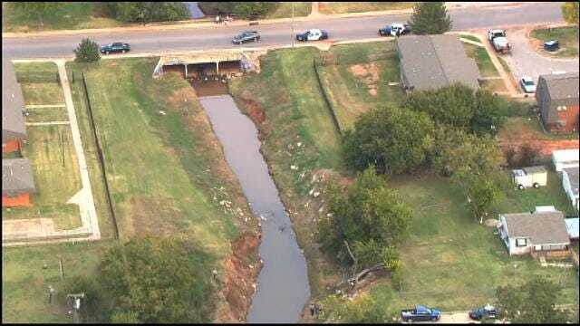 WEB EXTRA: Police Search For Suspects After Chase In SW OKC
