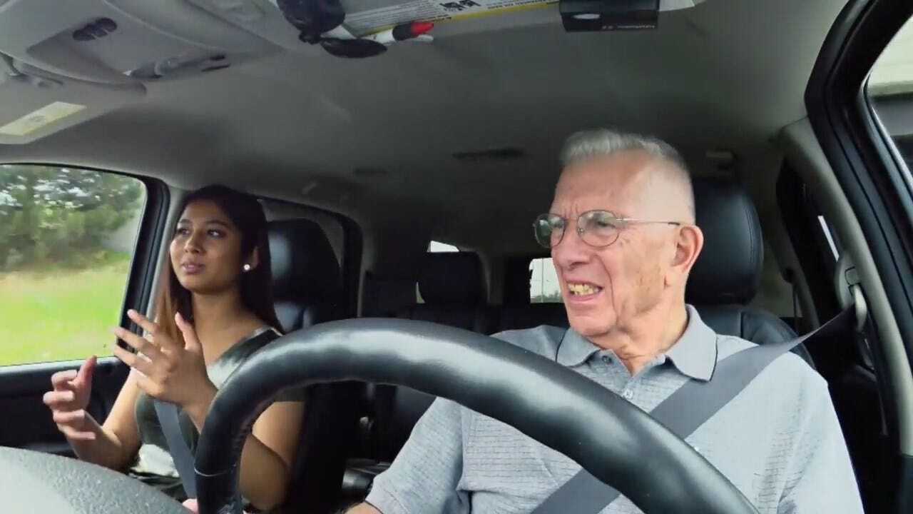76-Year-Old Volunteer Drives Low-Income College Students Home From School
