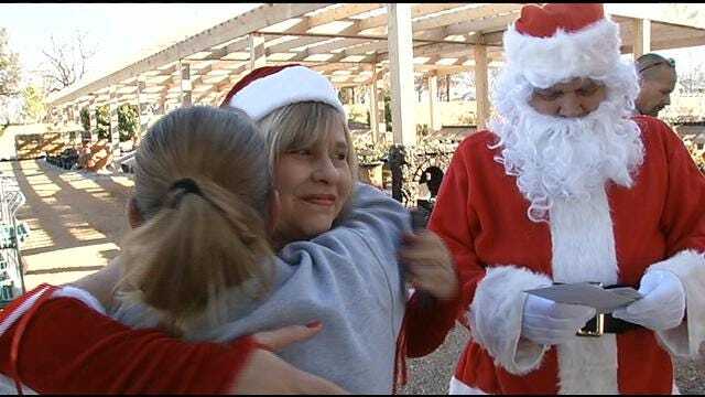 Generosity Follows Sand Springs Mother After Gifts Are Stolen