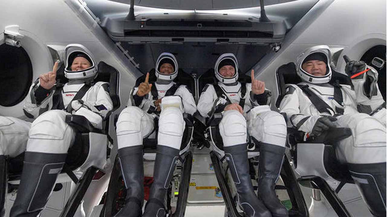 SpaceX Crew Dragon Astronauts Arrive Home With Rare Pre-Dawn Splashdown In Gulf Of Mexico