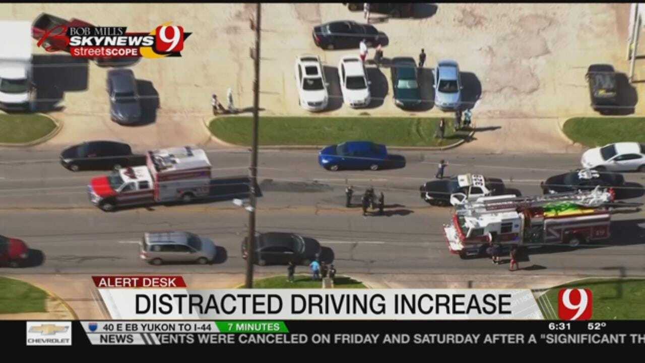 Distracted Driving Deaths Up In OK Last Year