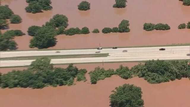 Red River Almost Reaches Road Level Near State Line