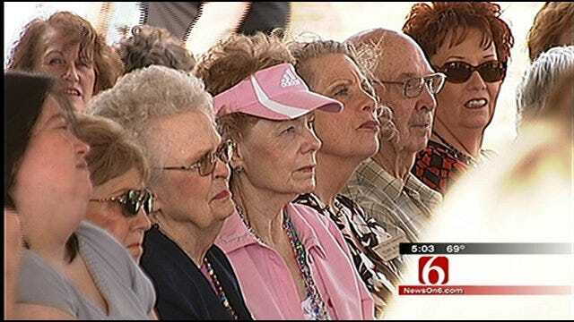 Oklahoma Senior Citizens, Advocates Fight State Medicaid Cuts