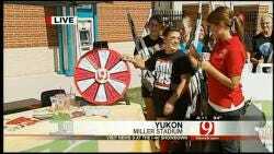 News 9 Fans Spin Wheel For Prizes Before I-40 Showdown