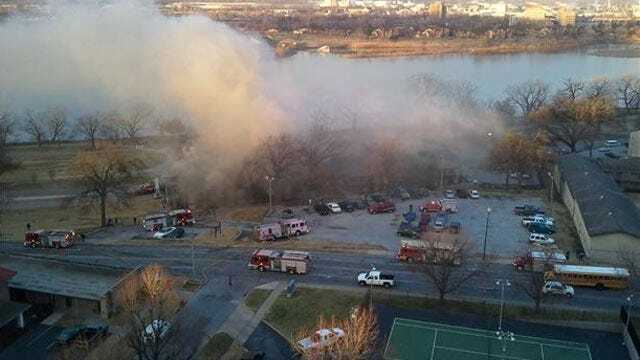 WEB EXTRA: Video Shot By NewsOn6.com Viewer Of Riverside Drive Apartment Fire