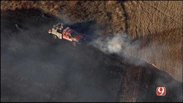 Crews Contain Grass Fire In OKC