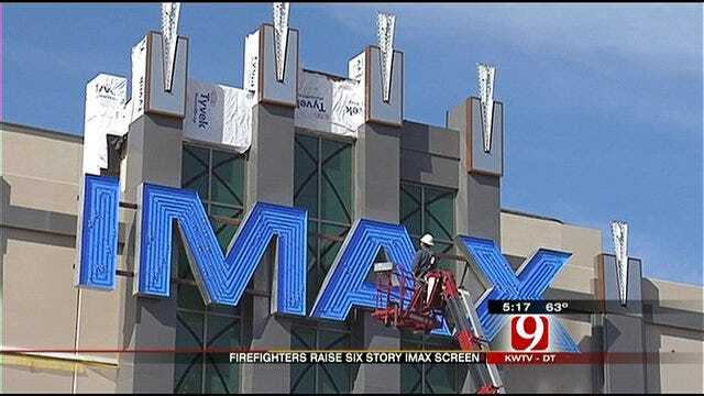 IMAX Theater Lifts Moore Into the 'Big Time'