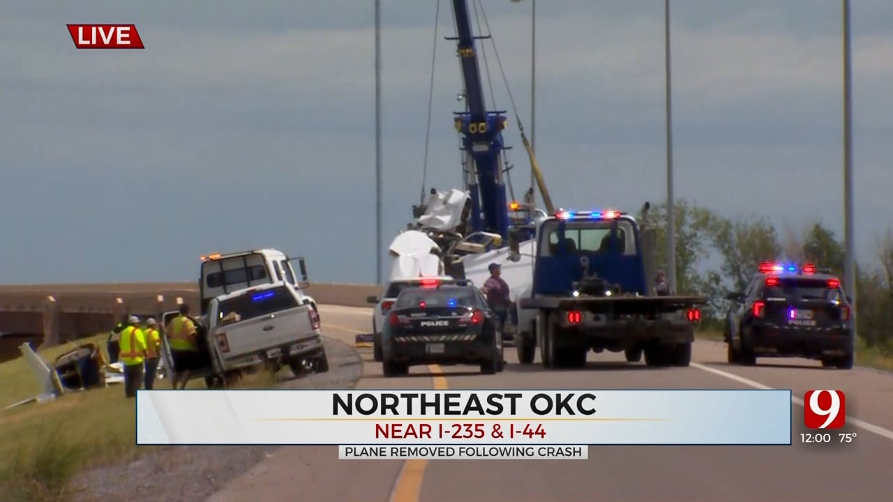 Crews Begin Clearing Plane Crash Wreckage In NE Oklahoma City