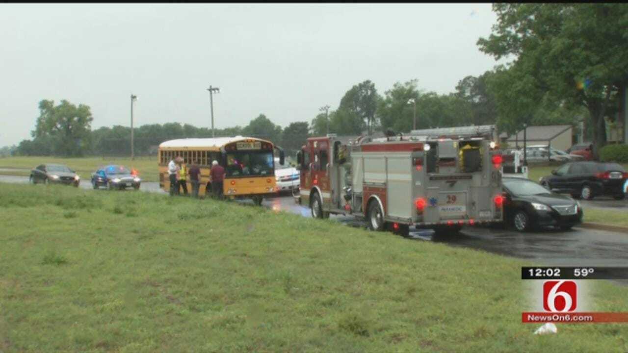 Jenks School Bus Carrying Elementary Kids Involved In Crash