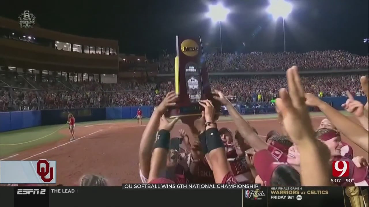 Sooners Stand On Top Of College Softball World Again