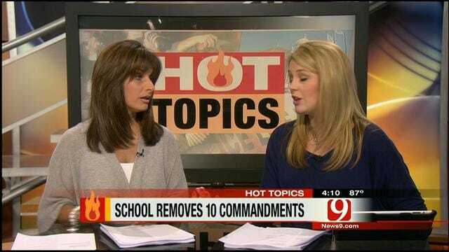 Hot Topics: School Removes 10 Commandments