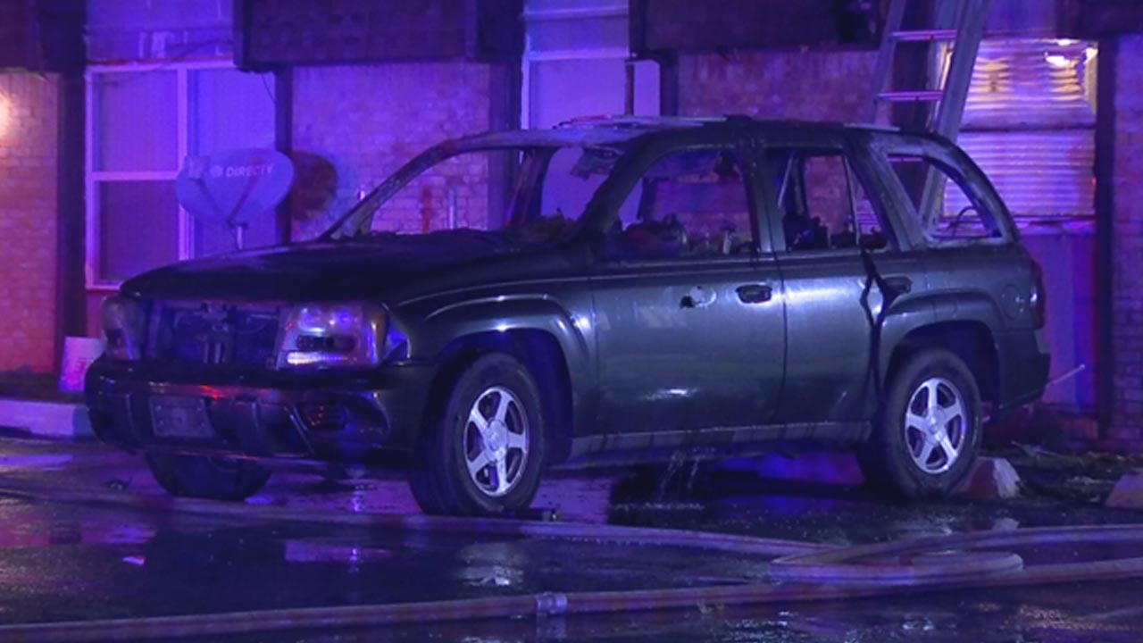 Firefighters Battle Overnight Car Fire In SW Oklahoma City
