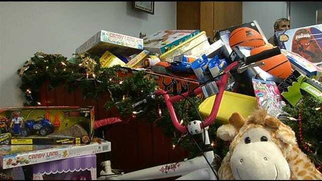 Oklahoma Businesses Hold Toy Drive For Kids Of Deployed Soldiers