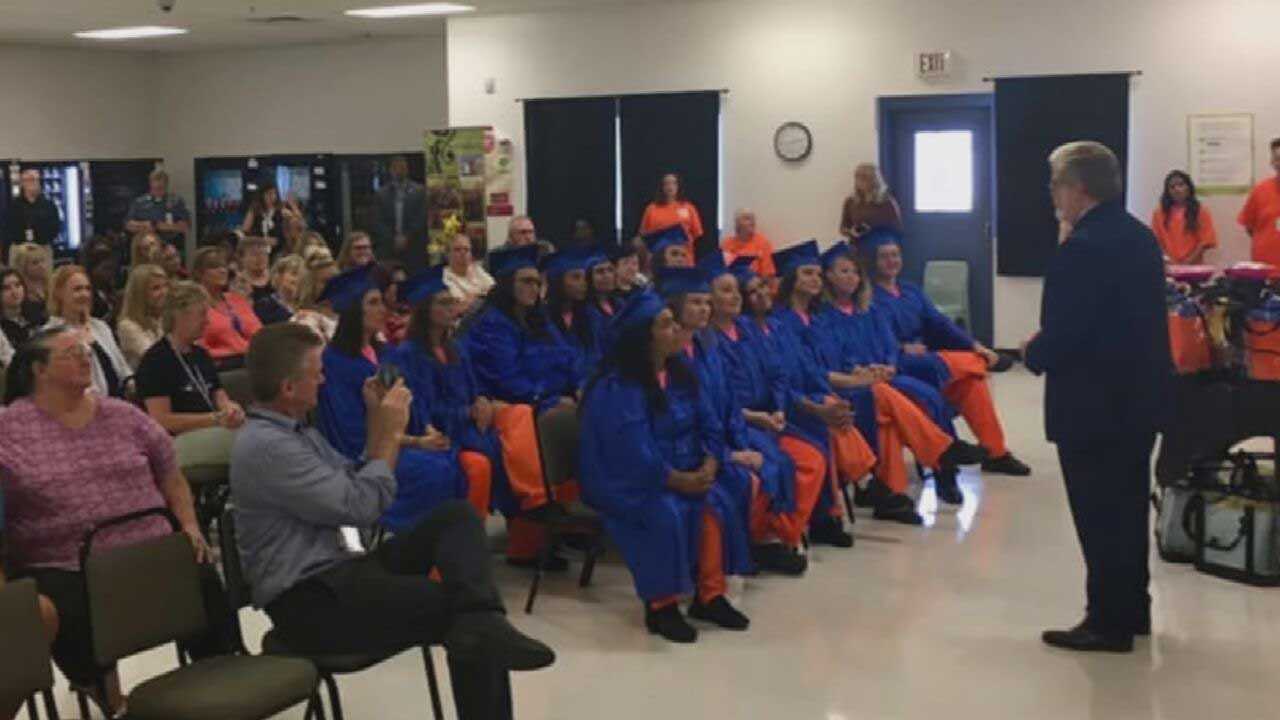 Oklahoma Becomes First State To Have Inmates Graduate From Cosmetology Program