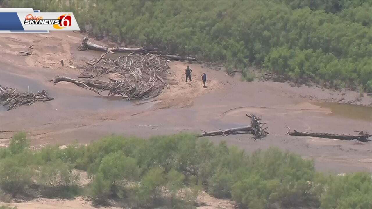 Woman's Body Found In Arkansas River Near Coweta, Authorities Investigating